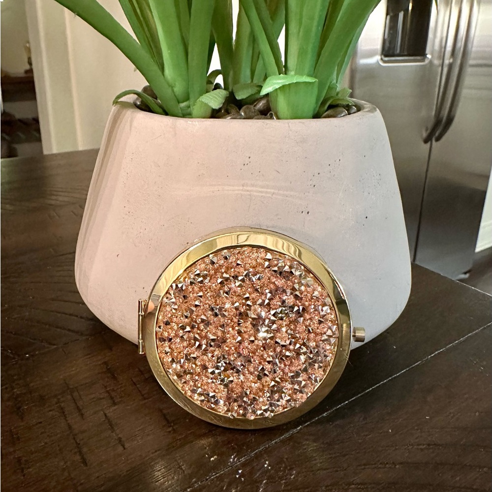 NEW!! Glam Compact Mirror